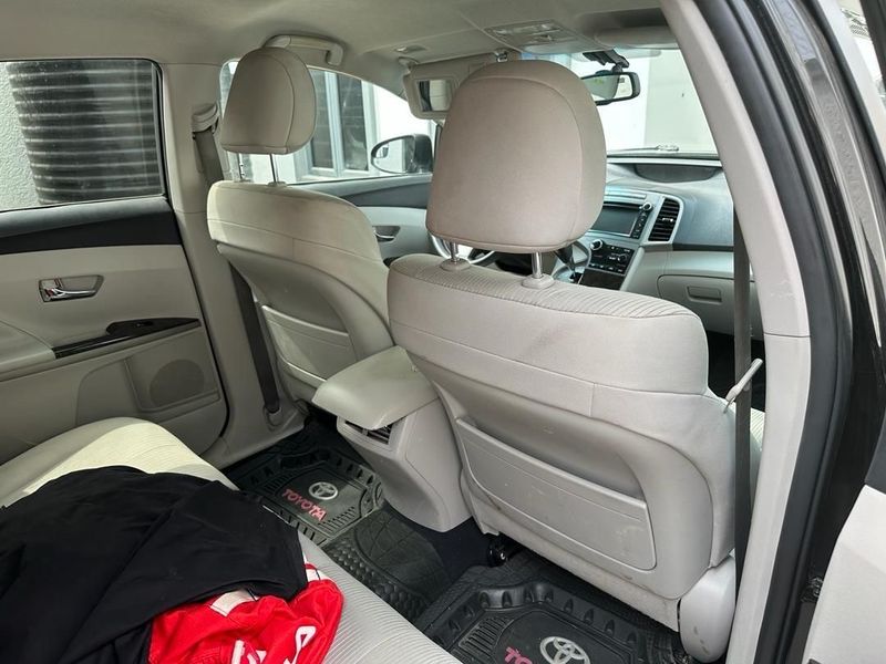 Thumbnail 7 of 2014 Toyota Venza